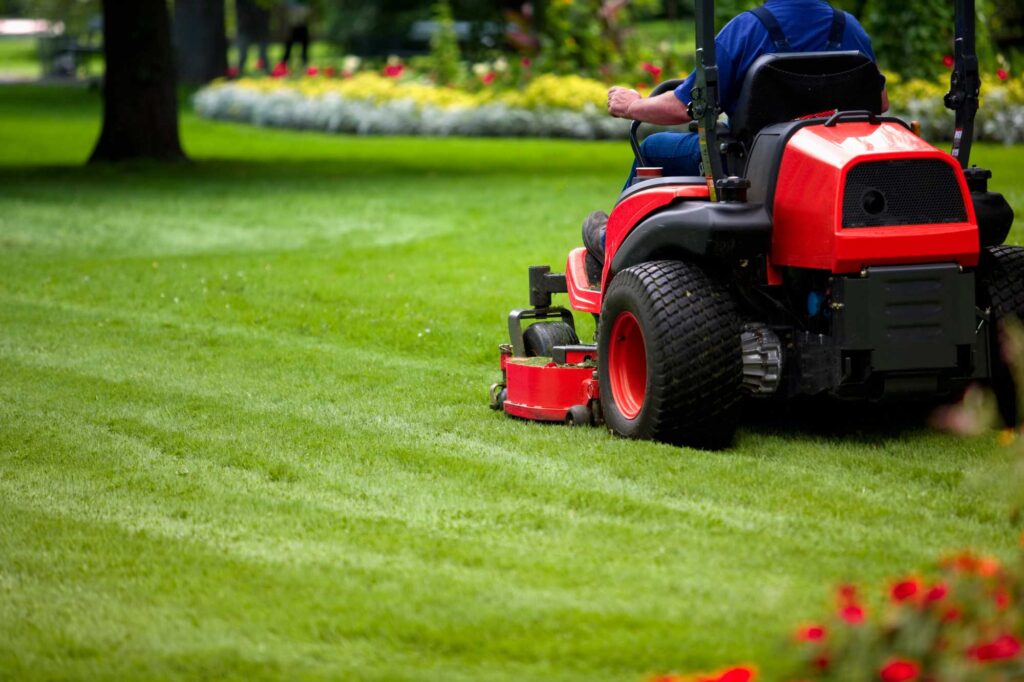 Lawn Maintenance The Key to a Healthy, Beautiful Lawn - grandlandscapeandtreemanagement